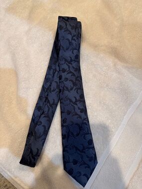 Men’s Dior tie